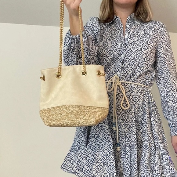 Faux suede and straw mini bucket bag gold chain strap summer spring neutral - Picture 3 of 8